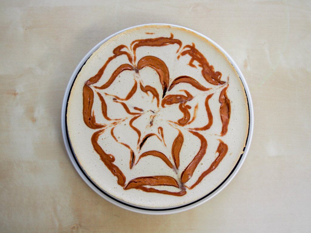banana baked cheesecake with peanut butter swirls (that's healthy too!)