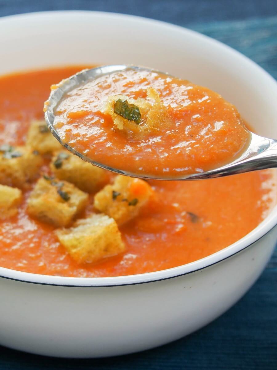 roasted tomato soup with basil-butter croutons