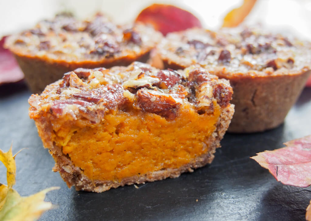 Healthier mini sweet potato pecan pies- With no refined sugar, wholewheat flour and hardly any butter, these mini sweet potato pecan pies are a lot healthier than most but still oh so delicious.