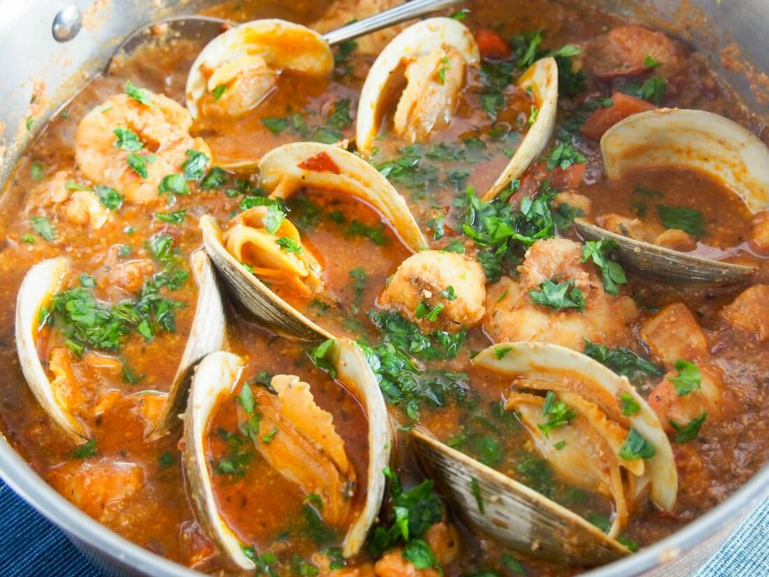 Romesco de peix (Catalan fish stew)