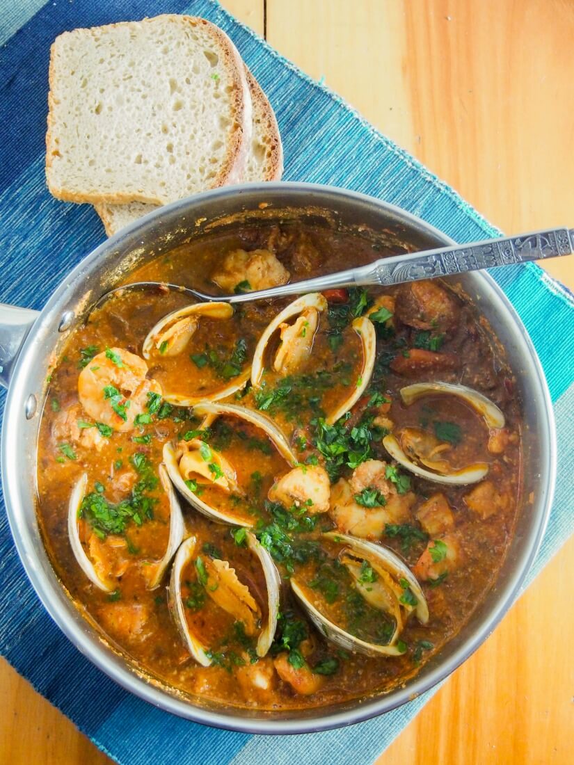 Romesco de peix, Catalan fish stew, is a wonderfully flavorful mix of seafood in a sauce made with almonds, peppers, tomato and garlic. It's comforting without being too heavy. Truly delicious. Romesco de peix, Catalan fish stew, is a wonderfully flavorful mix of seafood in a sauce made with almonds, peppers, tomato and garlic. It's comforting without being too heavy. Truly delicious.