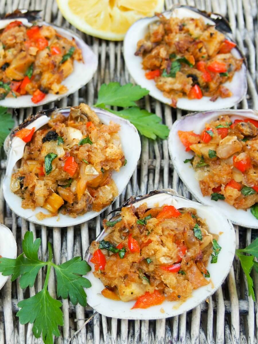 New England stuffed clams on basket close up
