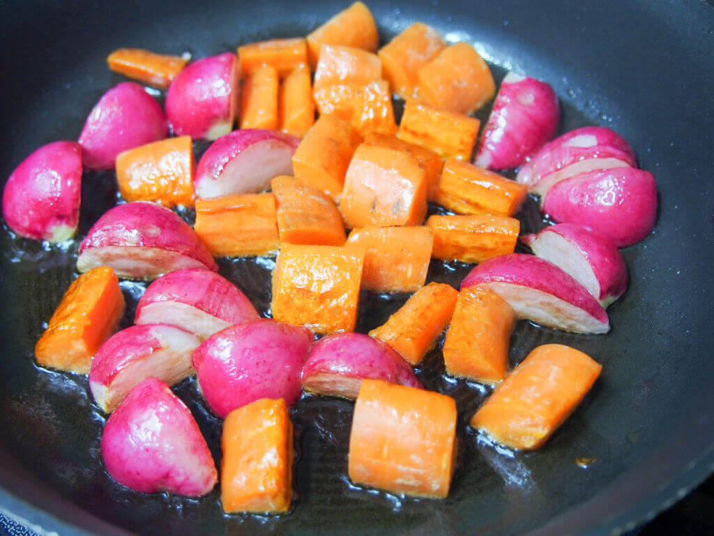 making breakfast skillet