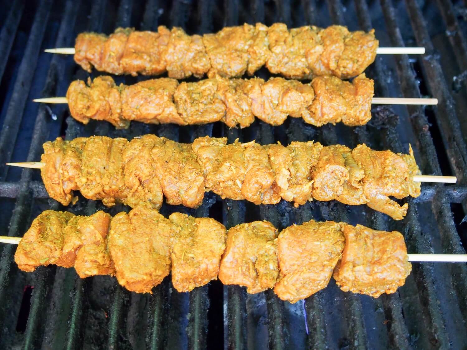 grilling pinchos morunos making pinchos morunos