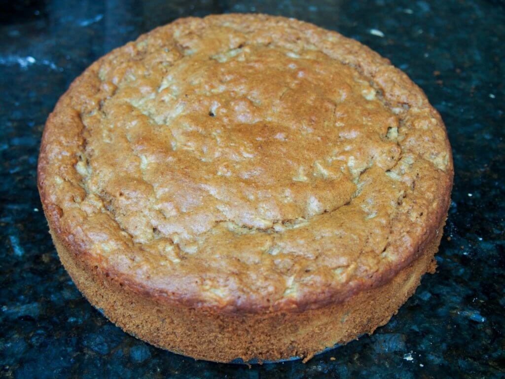 sour cream apple cake
