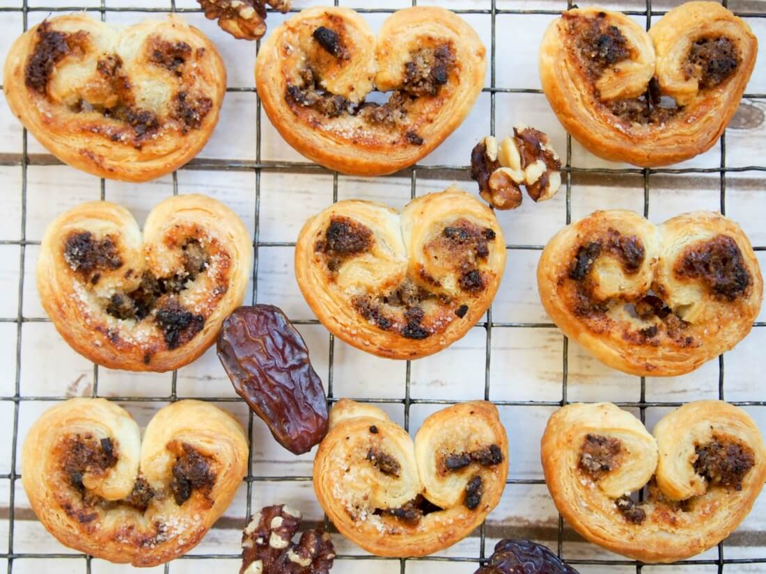 Date walnut palmiers