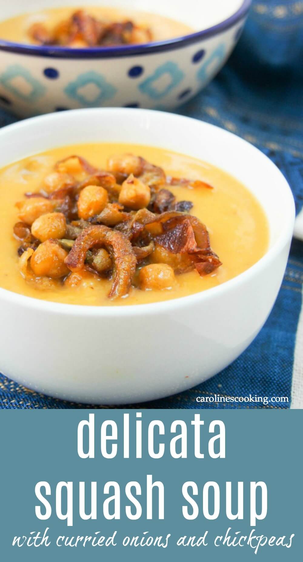 This delicata squash soup is super easy to make and tastes delicious, especially with the curried chickpea & onion topping. They make it seem that bit fancy when it's really so easy! Perfect for lunch on a cold day. Vegetarian, vegan and gluten free. #delicatasquash #squashsoup #vegan #vegetarian 