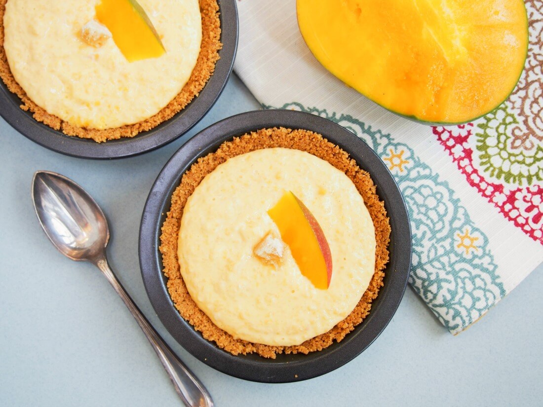 individual no bake mango pie