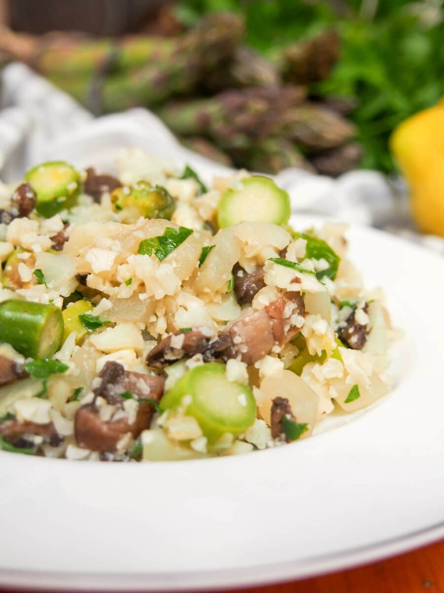 cauliflower risotto with mushroom and asparagus This cauliflower risotto with mushroom and asparagus is more than just another cauliflower rice trend meal - it's full of flavor, easy and ready in less than 30 min. Low carb & vegan too.