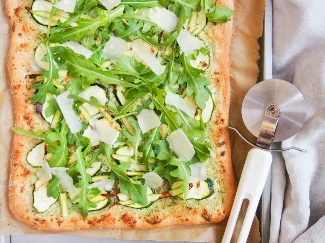 green pizza