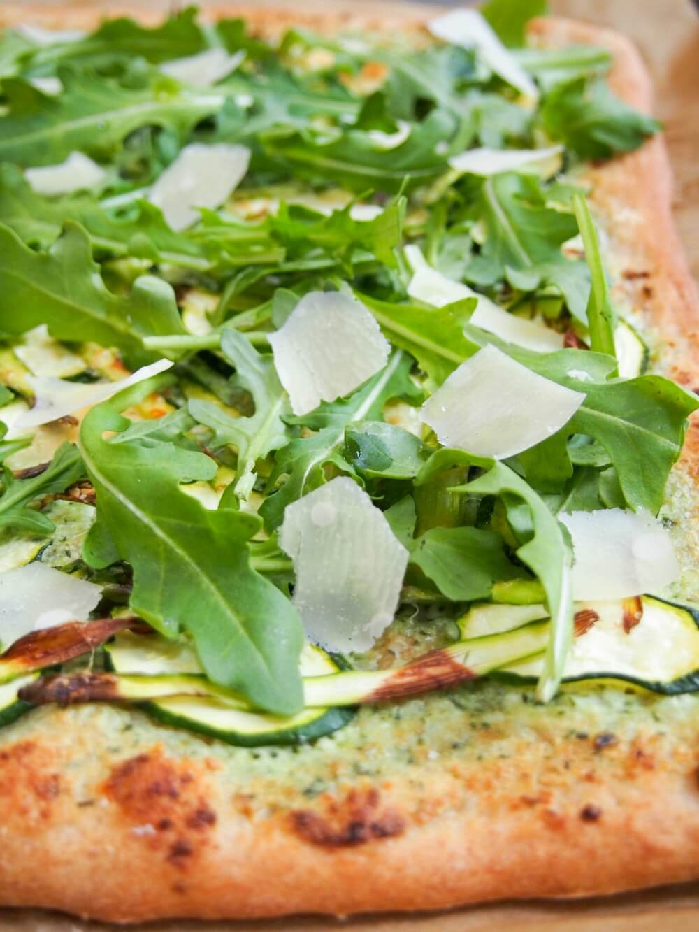 green pizza