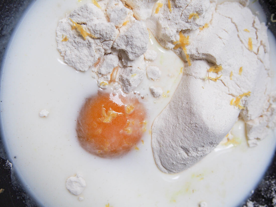 mixing batter for Dutch baby pancake mixing batter for peach Dutch baby pancake