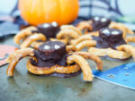 chocolate pretzel spiders