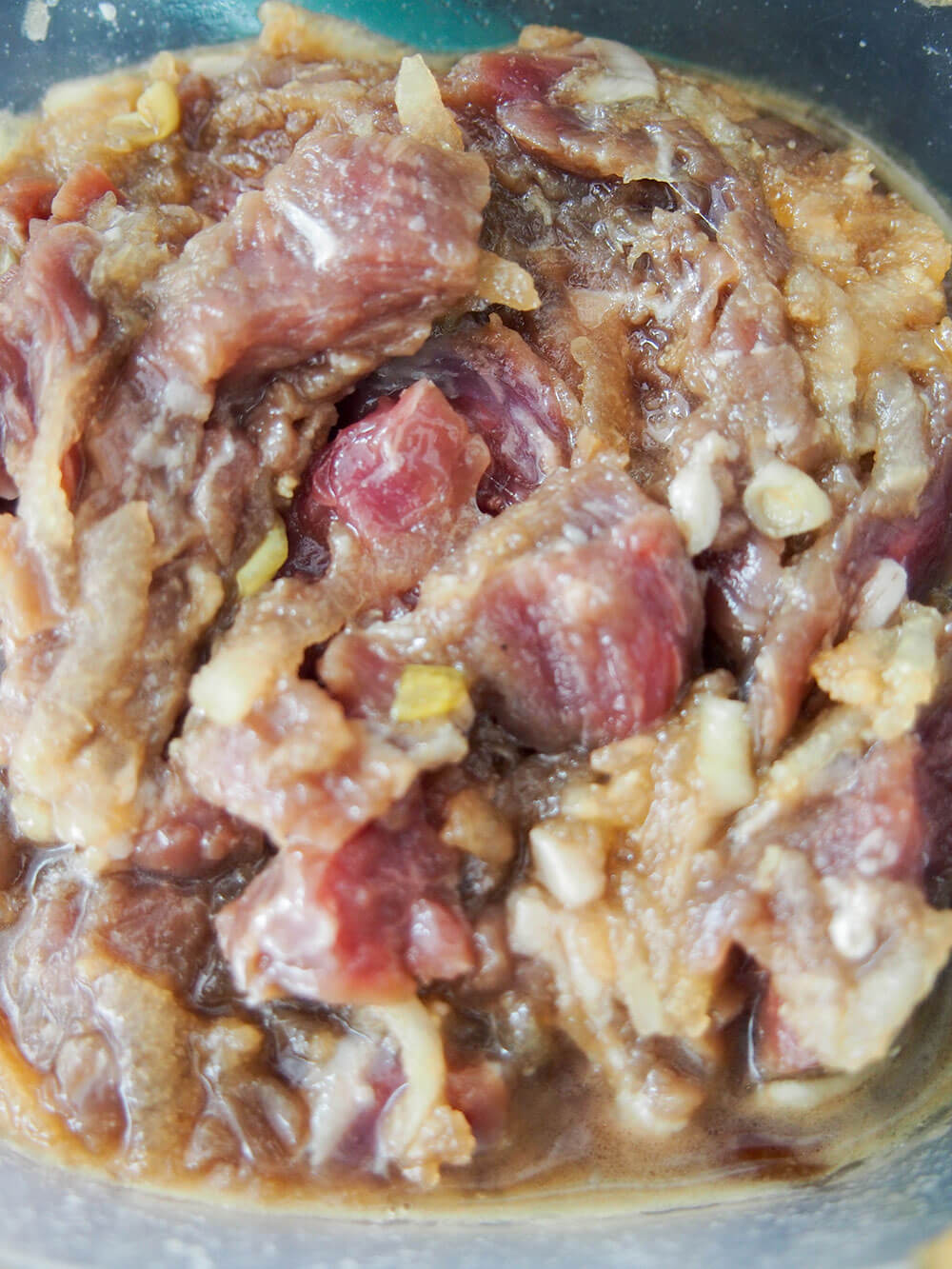 marinating beef bulgogi