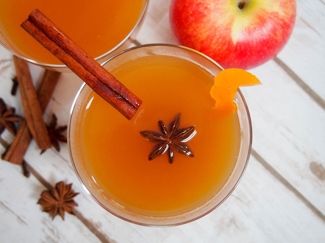 spiked mulled apple cider