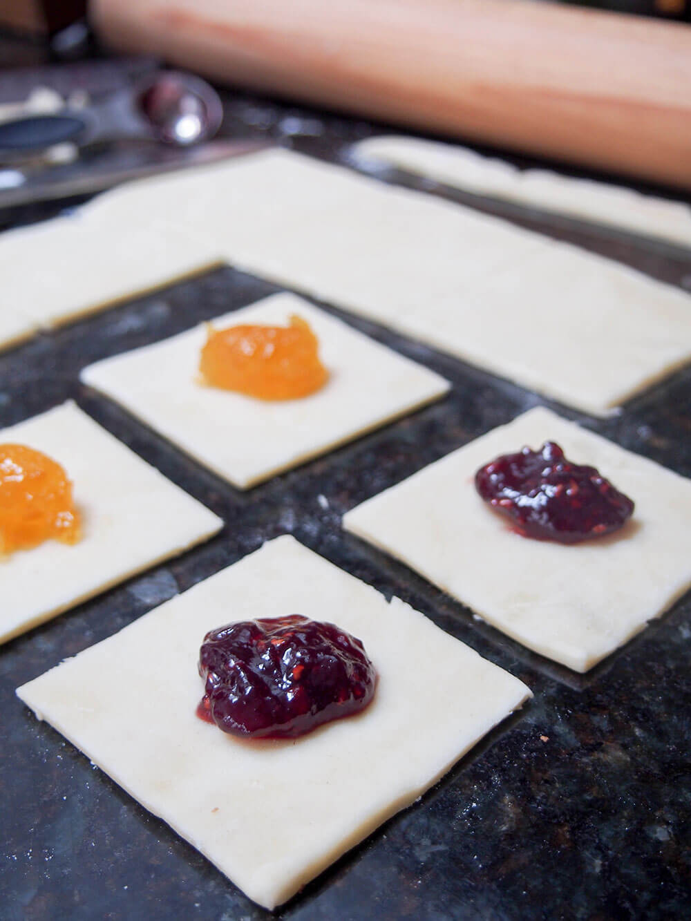 adding jam filling to pastry/cookie dough