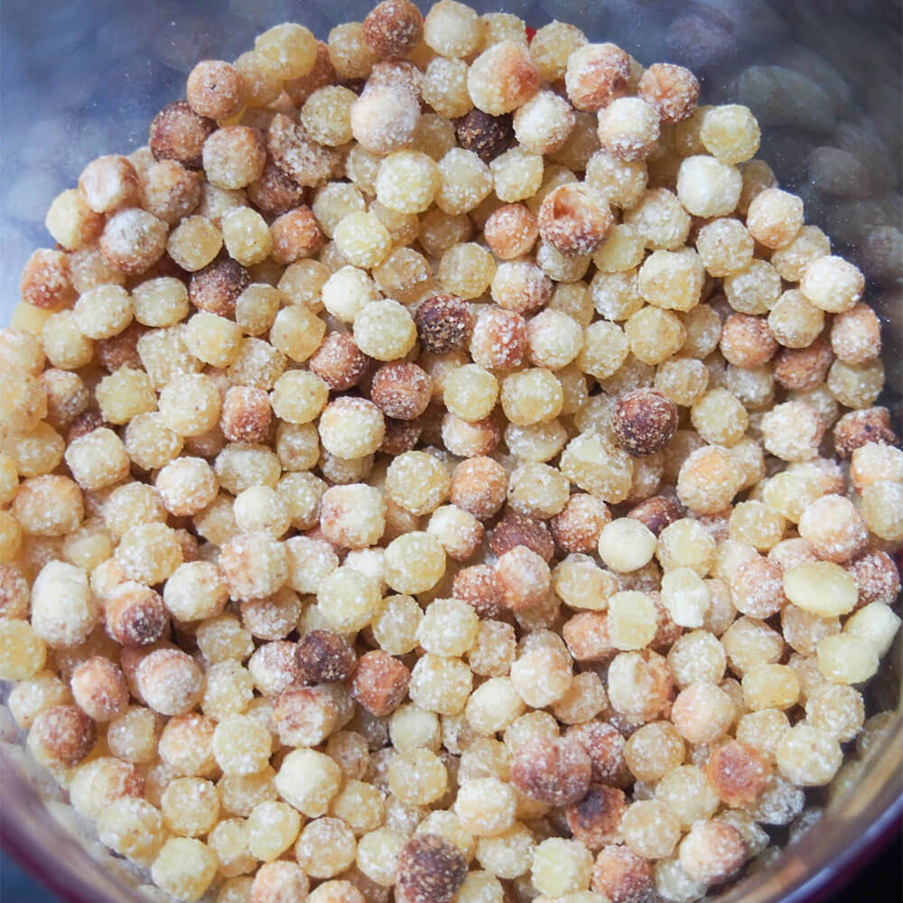 bowl of uncooked fregola