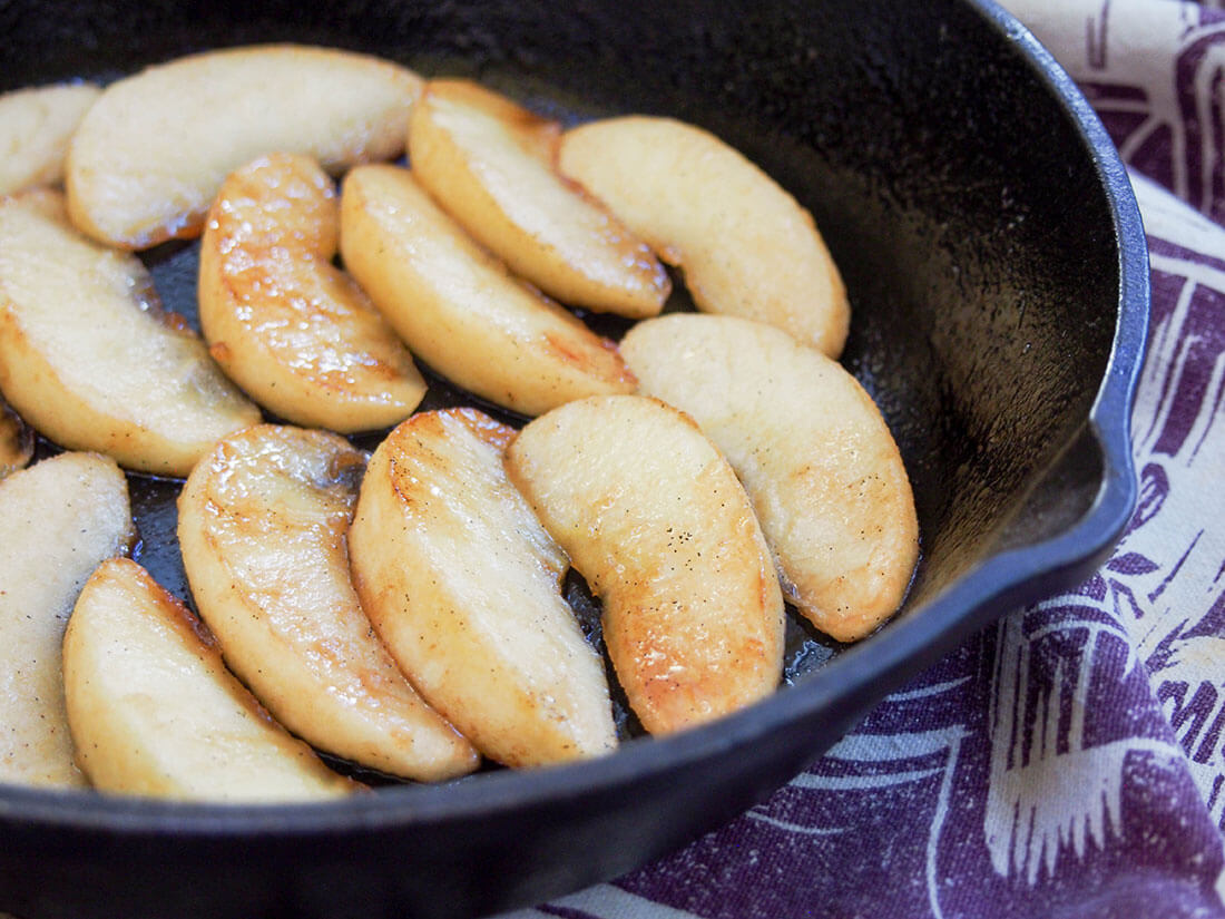vanilla fried apples close up view