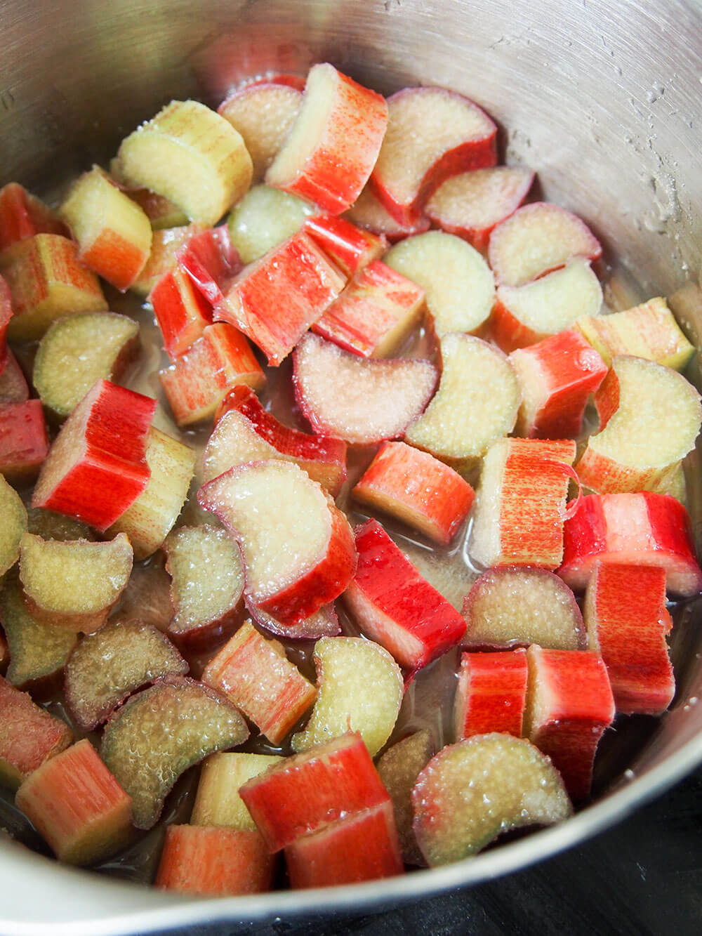 cooking rhubarb for rhubarb fool