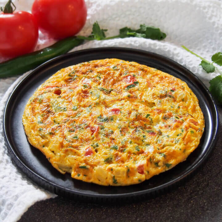 masala omelette on plate