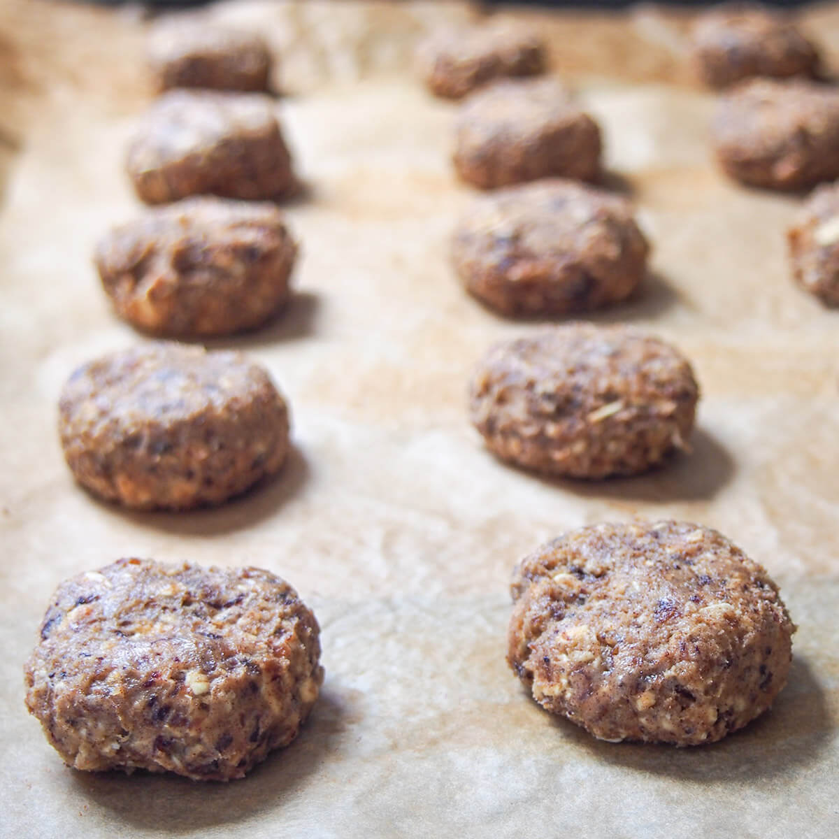formed cookies ready to bake