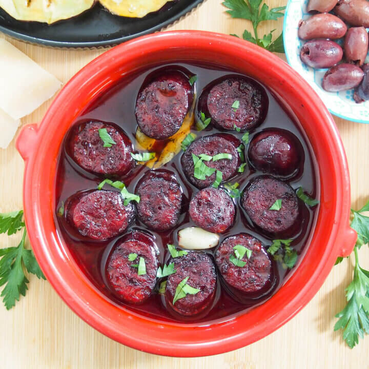 plate of Chorizo al vino tinto (chorizo in red wine)