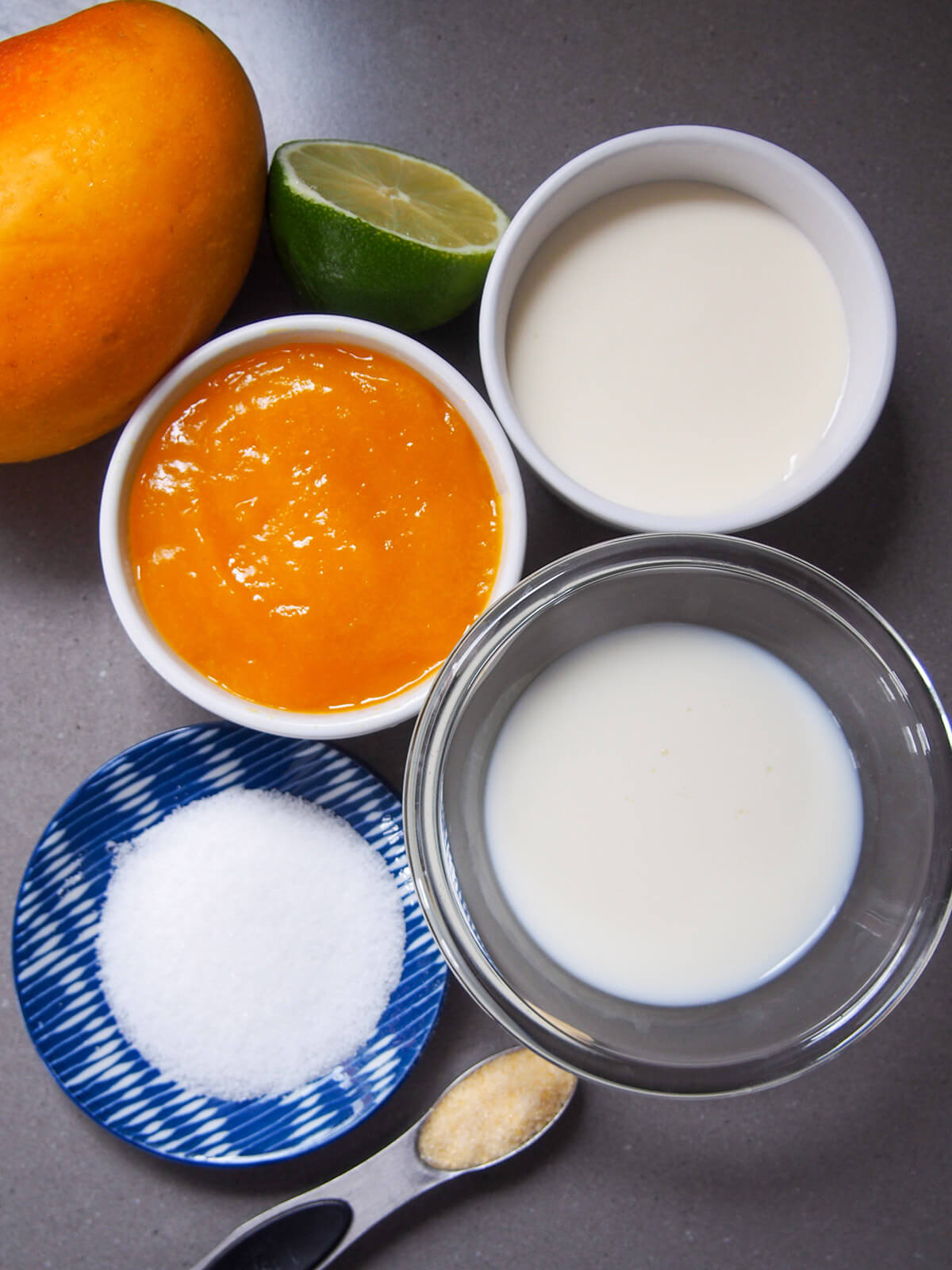 mango puree, cream, milk, sugar and gelatin