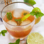 glass of Pimm's mojito