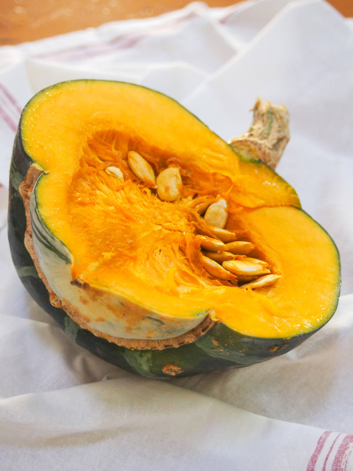 half a buttercup squash showing seeds inside