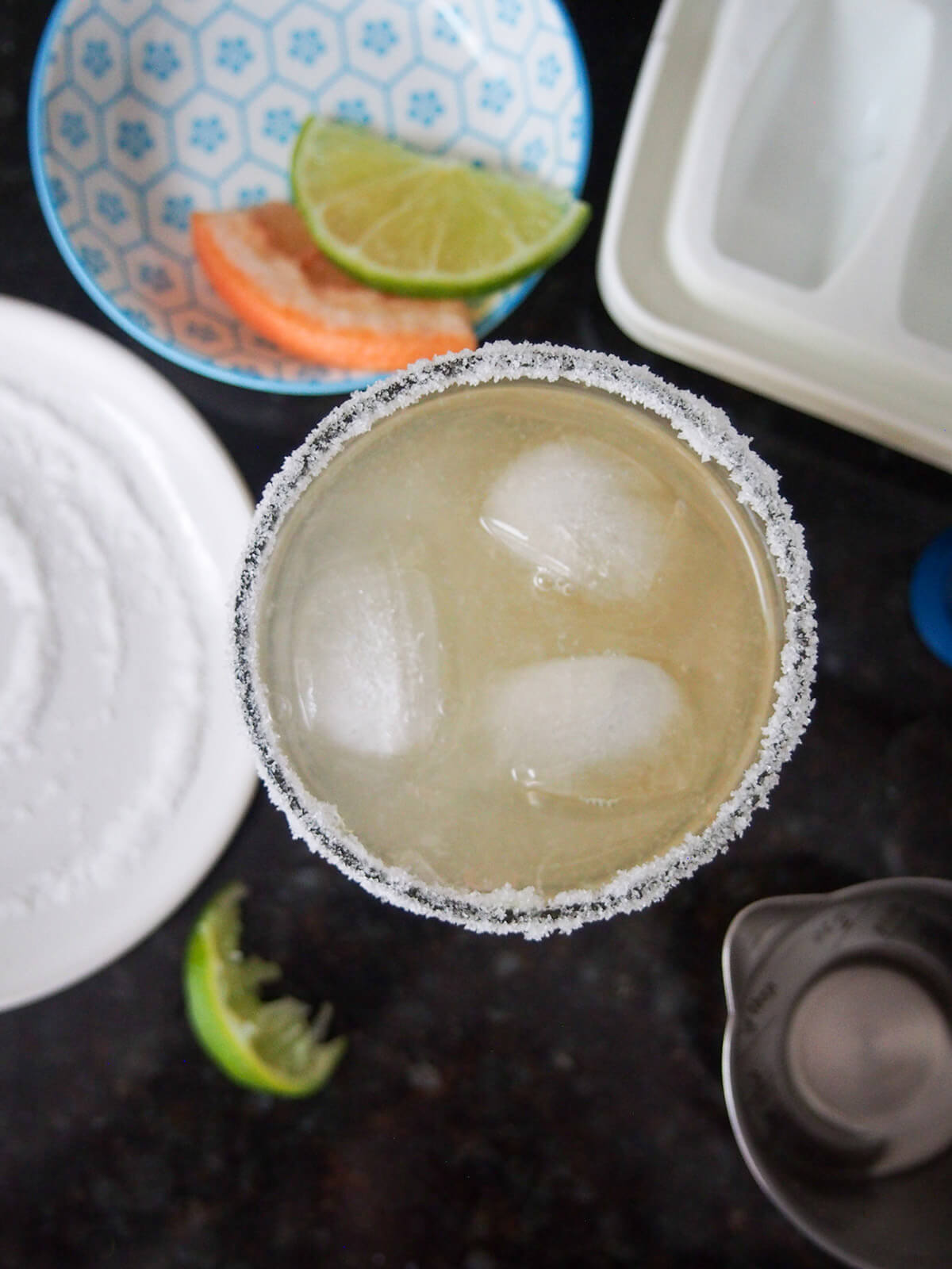 making a paloma cocktail making paloma cocktail