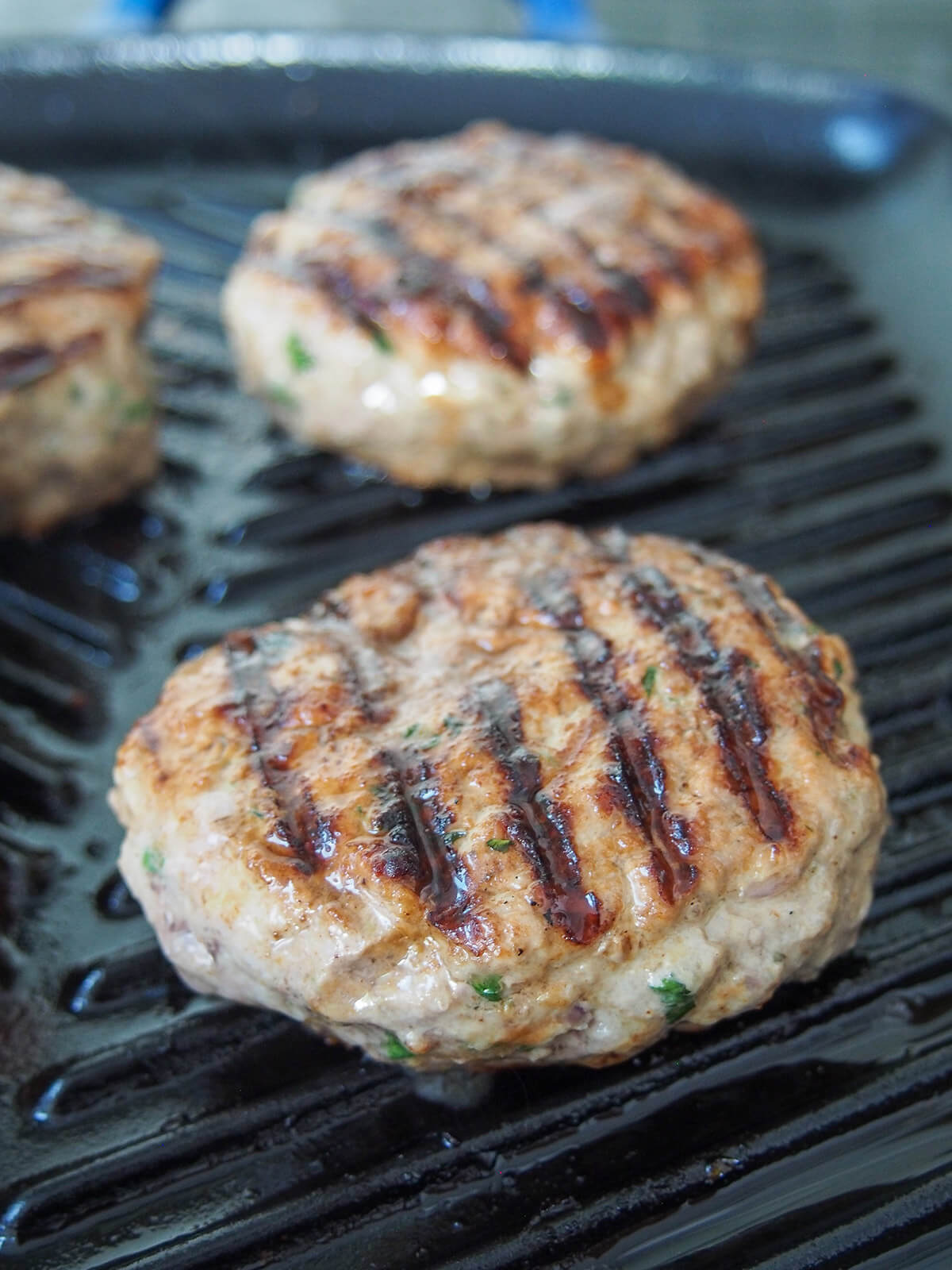 cooking lamb burgers on grill pan cooking lamb burgers in grill pan