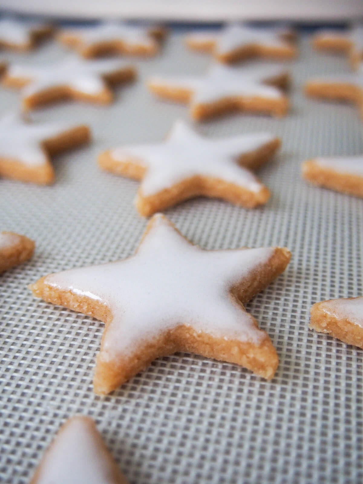 star cookies on baking sheet ready to bake