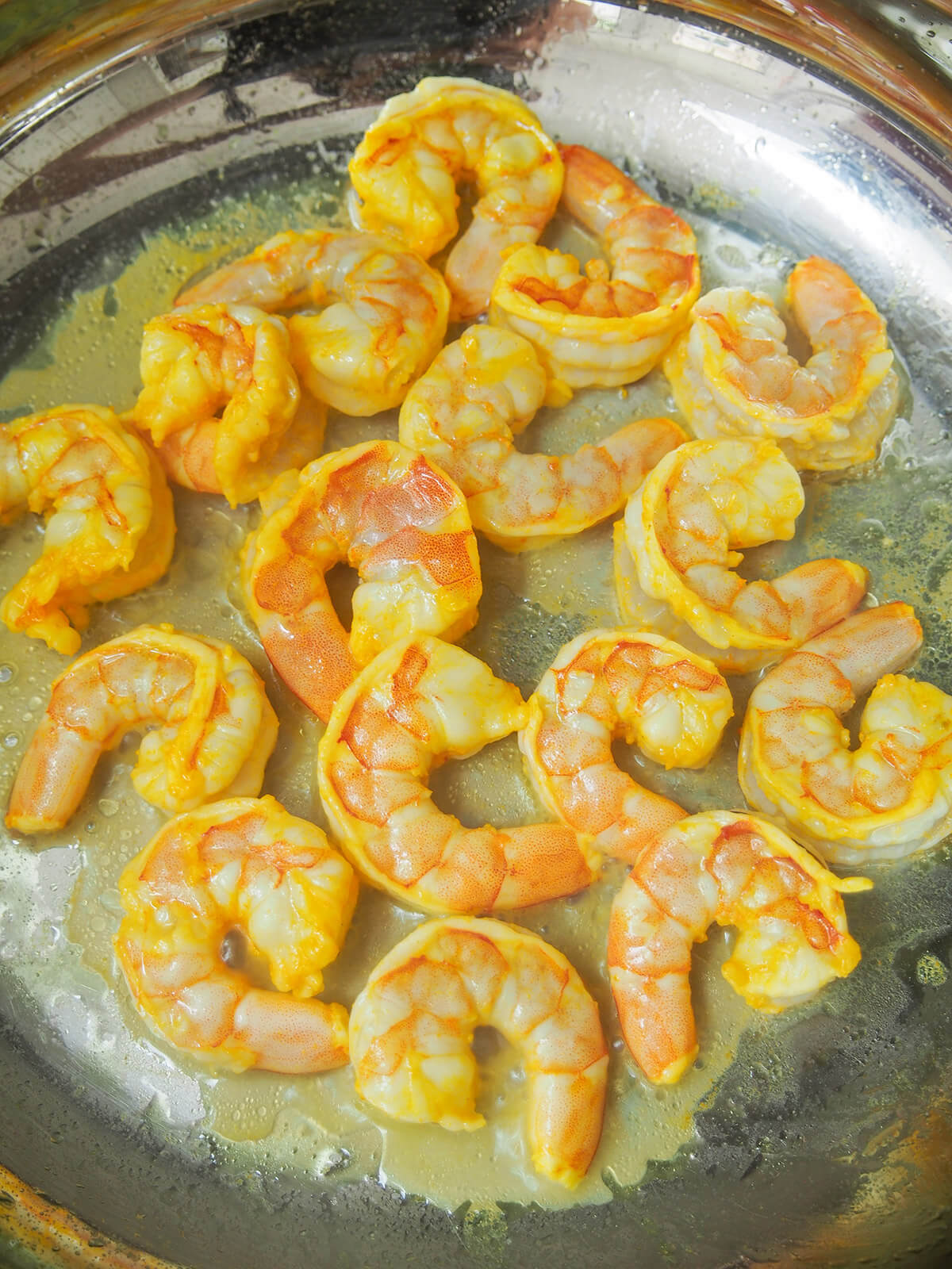 searing shrimp in skillet