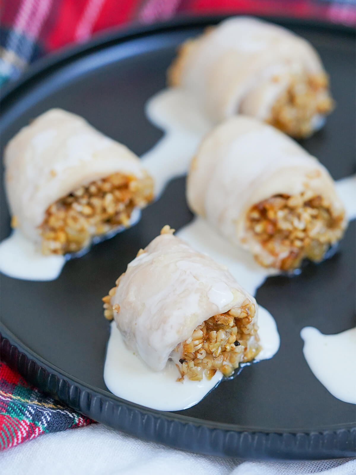 close up of pieces of chicken with oatmeal stuffing.